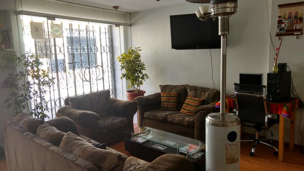 Manuelita House Panzió Puno Kültér fotó