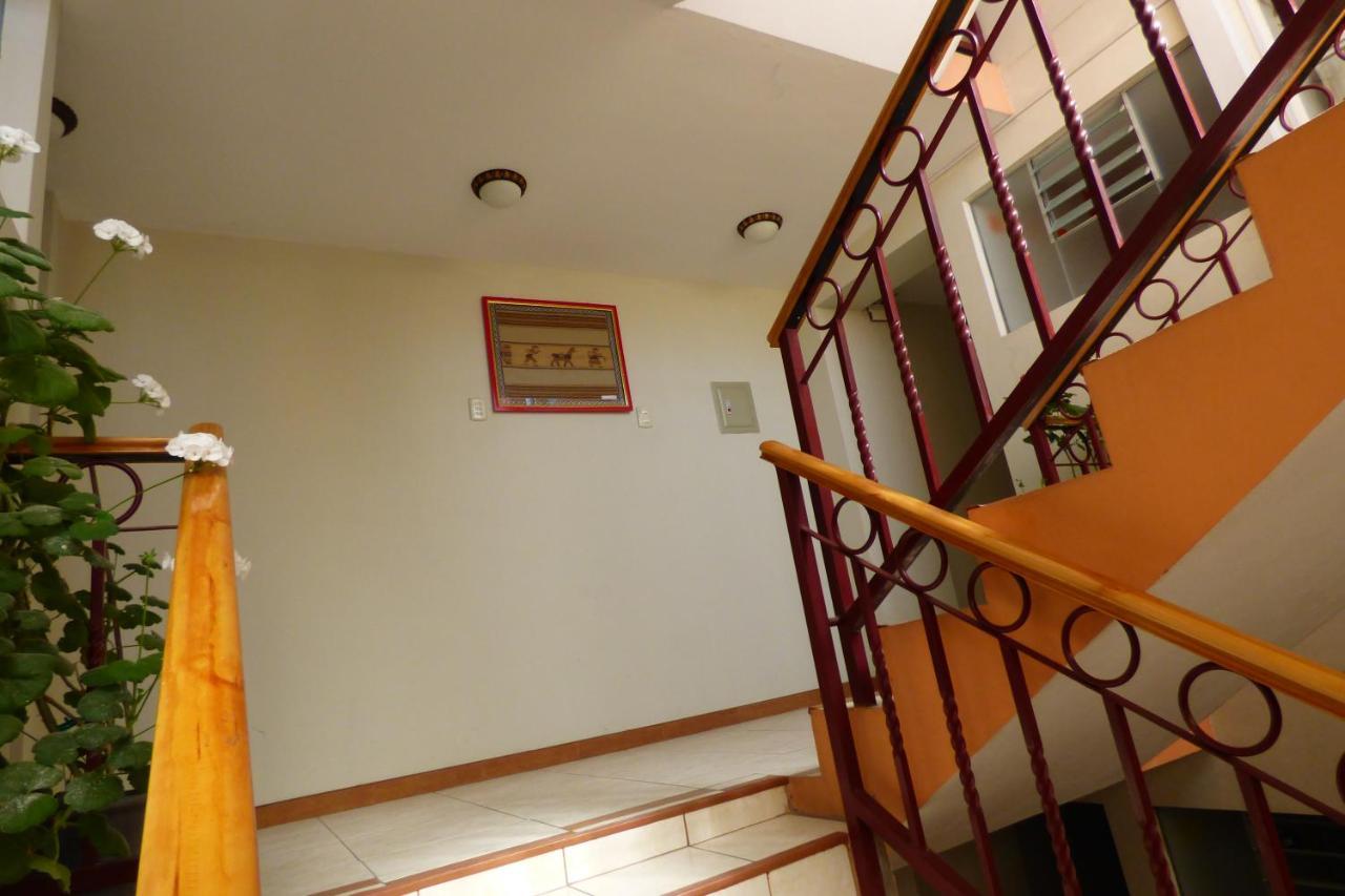 Manuelita House Panzió Puno Kültér fotó